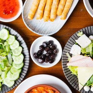 Crunchy Feta and Kalamata Olives Spring Rolls