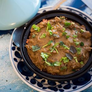 Moroccan Chickpea and Apricot Tagine