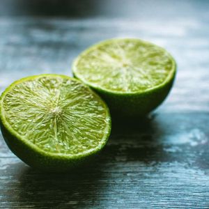 Cranberry Lime Spritzer