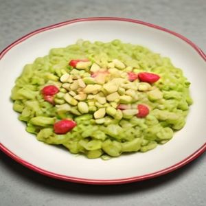 Pistachio and Rosewater Crisp