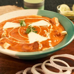 Indian Butter Chicken Poutine